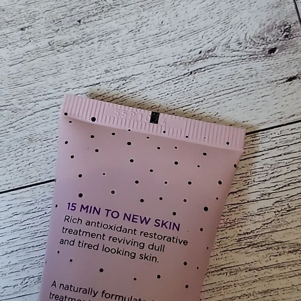 Hey Honey Sweet Treat Wild Berry and Honey Yogurt Recovery Mask